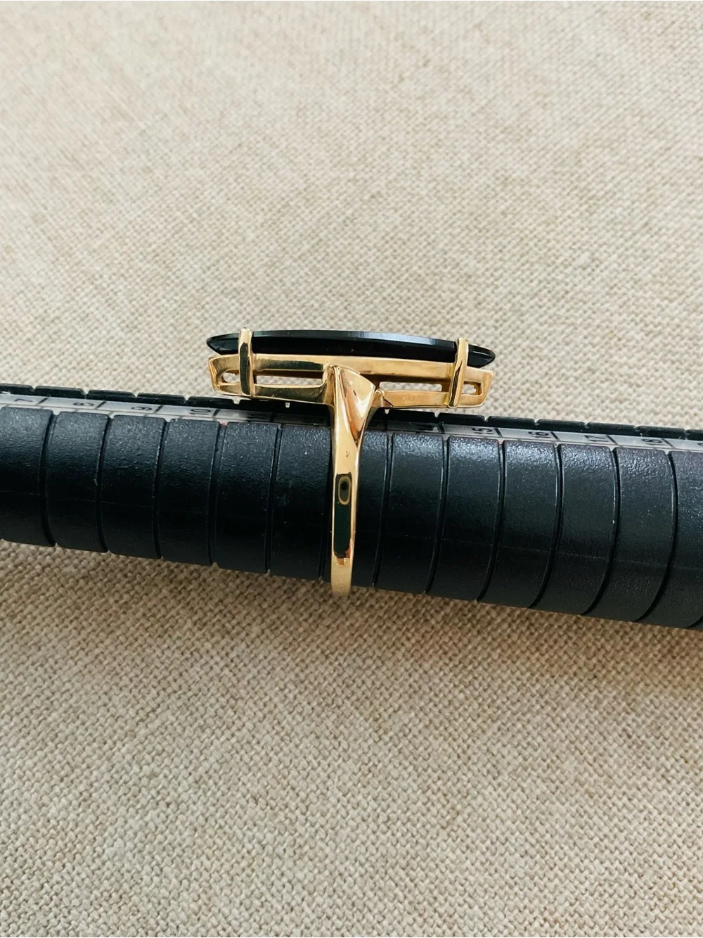Vintage 1970s 10K Gold Black Onyx Marquise Ring Size 5.75 3.67g